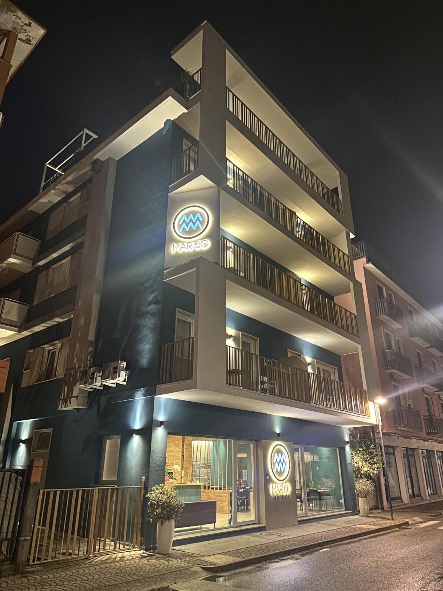 Mar60 Aparthotel